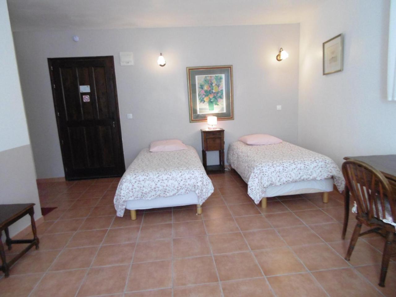 La Ferme De Valauris Bed & Breakfast Sisteron Ngoại thất bức ảnh