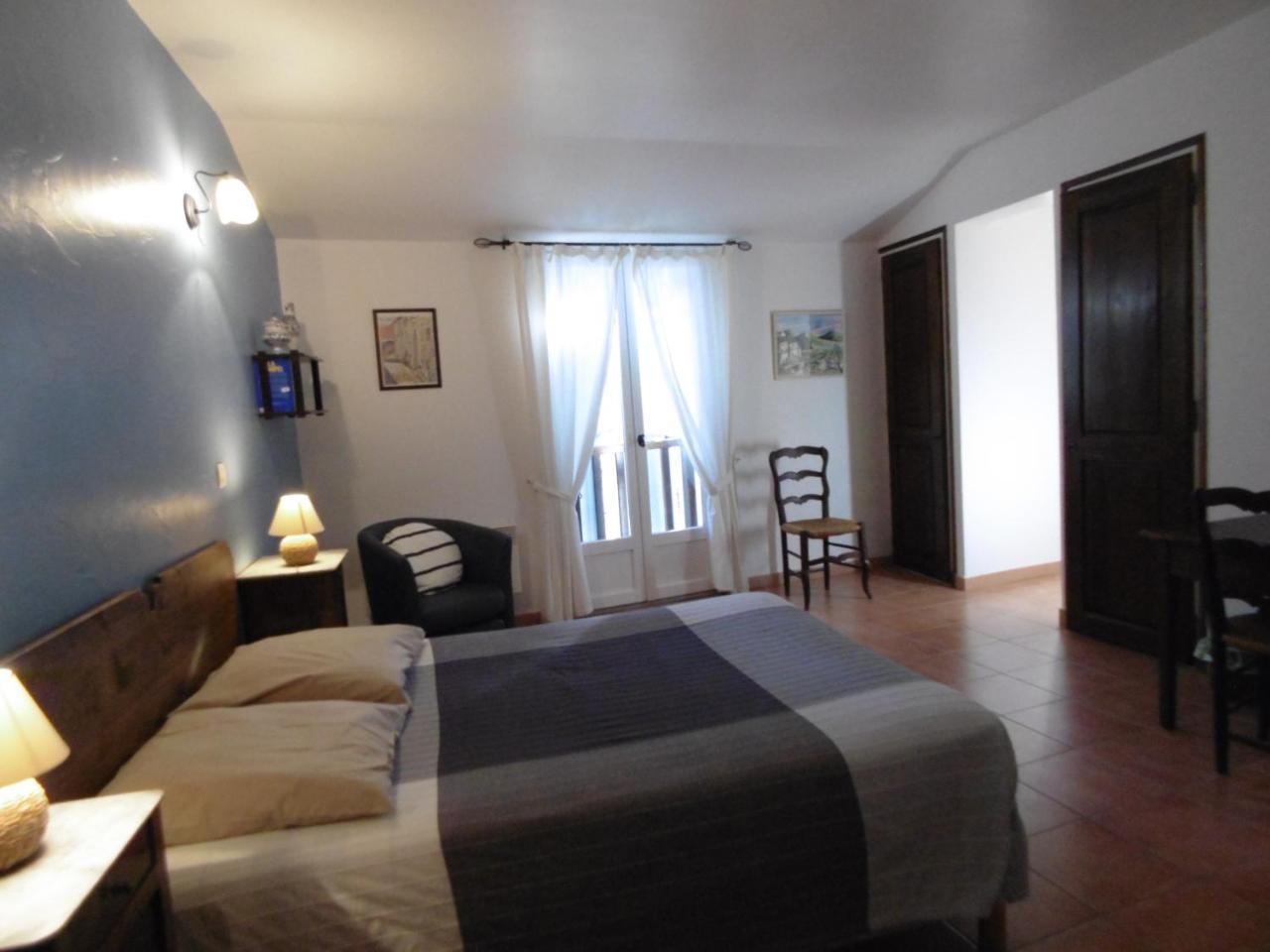 La Ferme De Valauris Bed & Breakfast Sisteron Ngoại thất bức ảnh