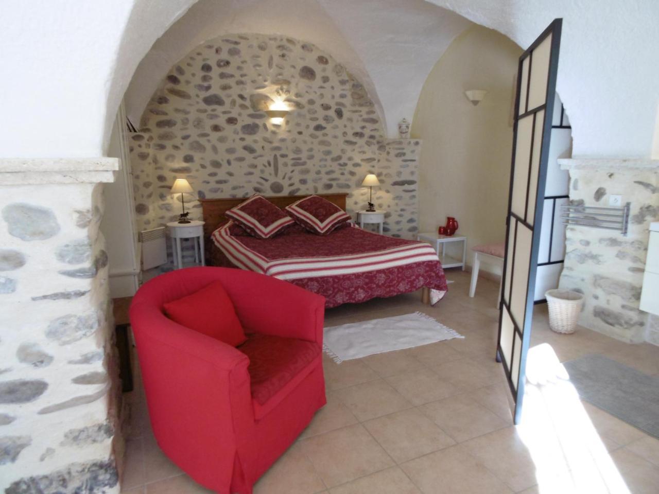 La Ferme De Valauris Bed & Breakfast Sisteron Ngoại thất bức ảnh