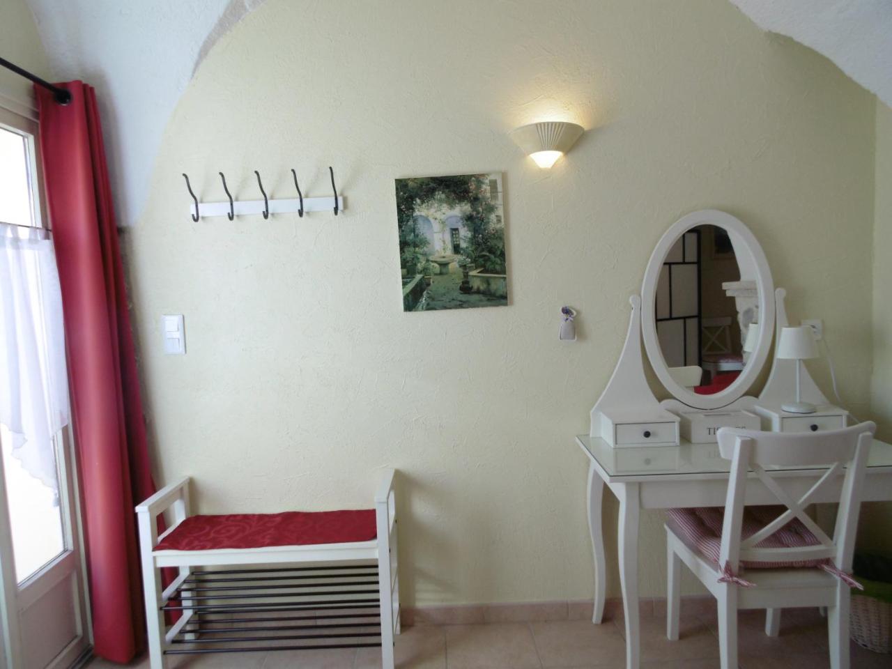 La Ferme De Valauris Bed & Breakfast Sisteron Ngoại thất bức ảnh